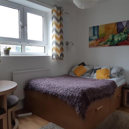 Cosy Room In Camden Town Zone 2 London Eksteriør billede