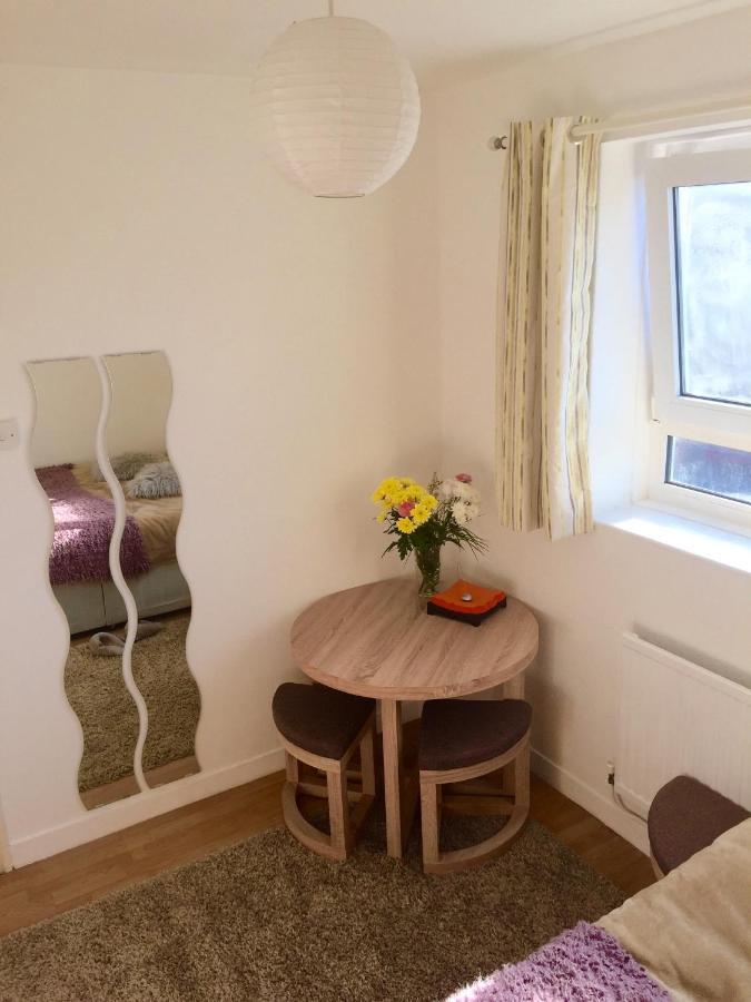 Cosy Room In Camden Town Zone 2 London Eksteriør billede